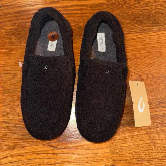 Olukai Women's Black Nohea Heu Fuzzy Slip On Slippers - Picture 1 of 2